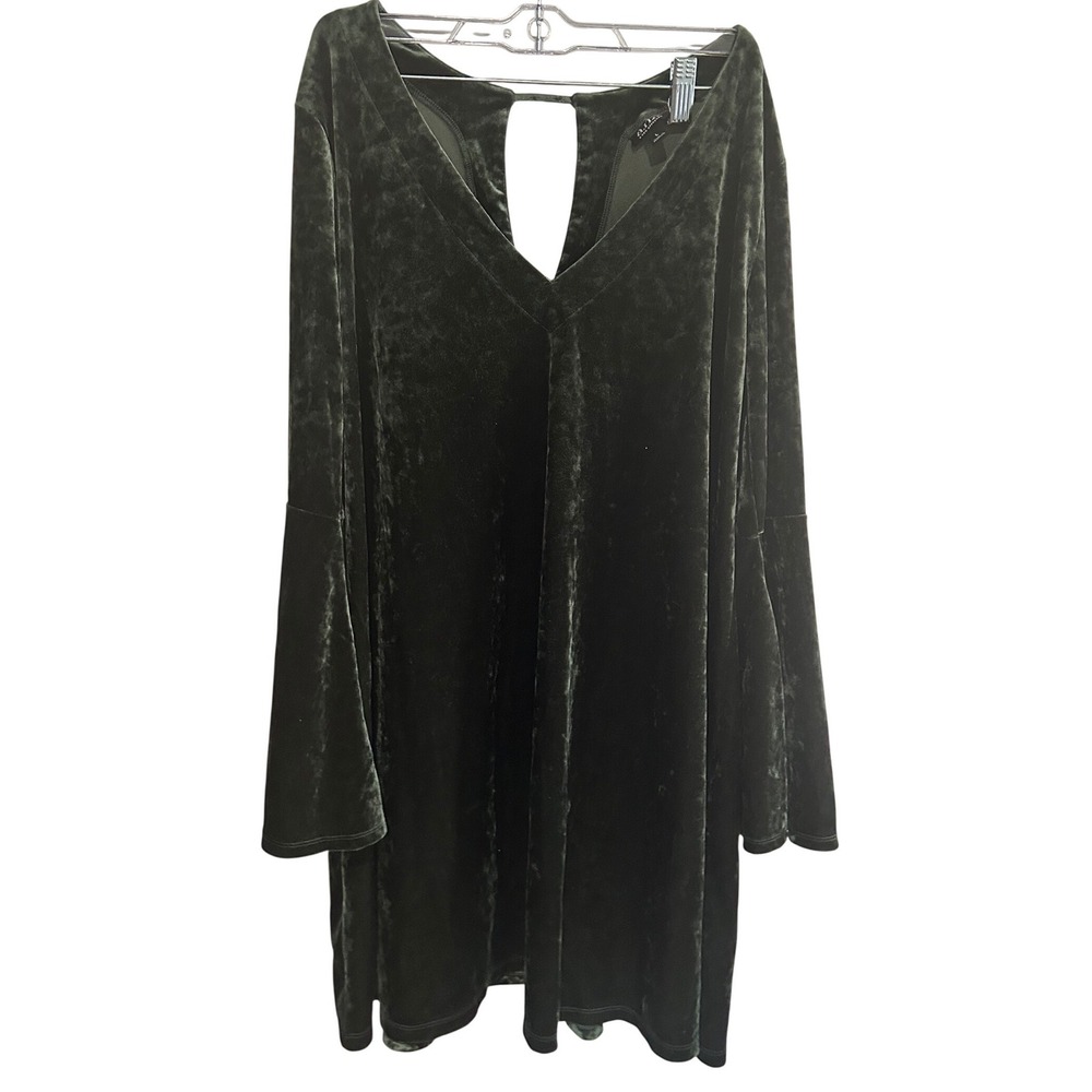 a.n.a Crushed Velvet Bell Sleeve Mini Dress Green V-Neck Keyhole Back Large